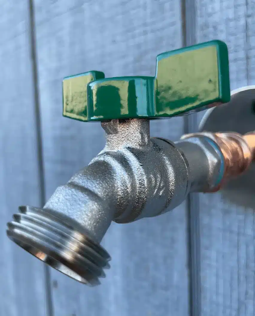 A water spicket.